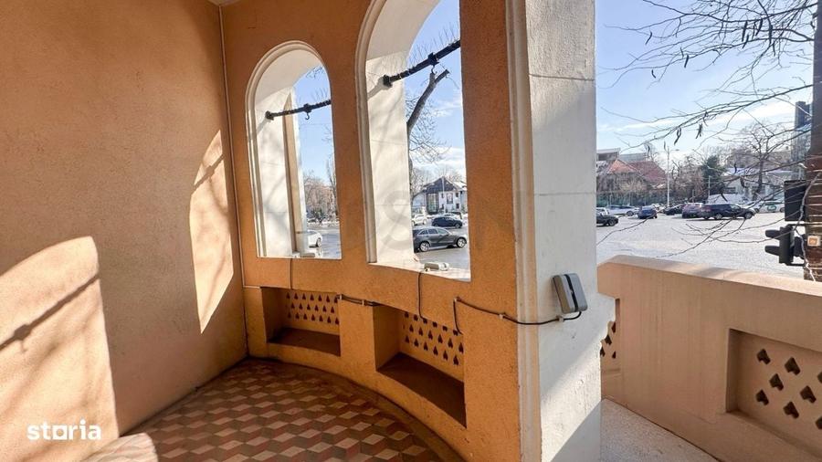 Casă cu 4 camere cu Teren 370 Mp în Aviatorilor
