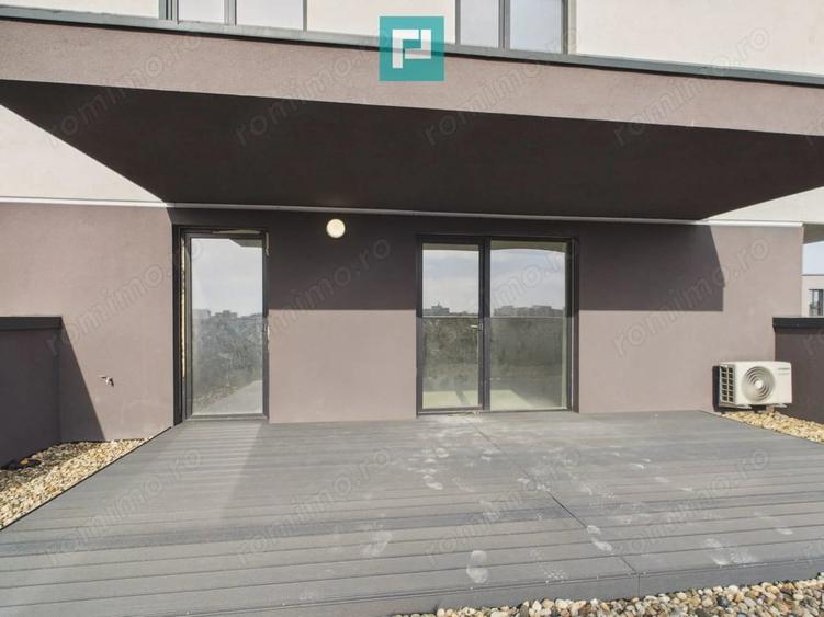 Apartament cu 3 camere semidecomandat în Tipografilor