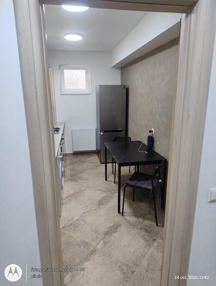 Apartament cu 3 camere decomandat în Fundeni