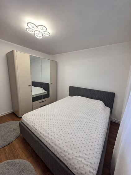 Apartament cu 3 camere decomandat, mobilat în Mărăști