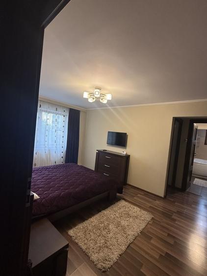 Apartament cu 4 camere semidecomandat în Ultracentral