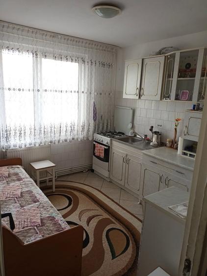 Garsonieră decomandată în Drumul Carului