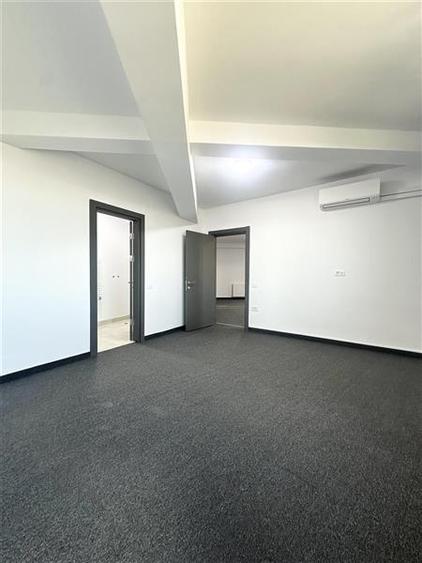 Spatiu Comercial 70 mp, Etaj 3, zona Brotacei - 11
