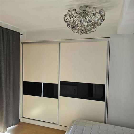 Apartament cu 2 camere decomandat în Torontalului