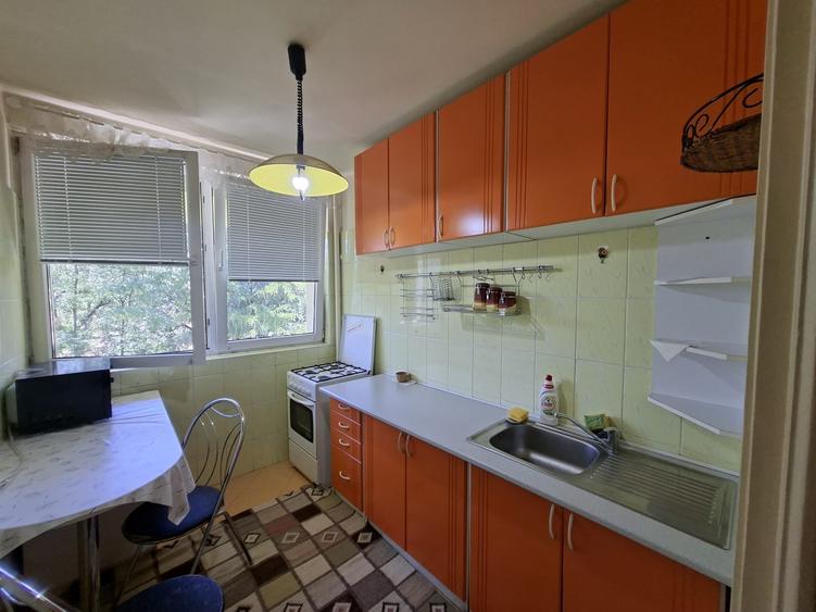 Apartament cu 2 camere semidecomandat, mobilat în Parcul Circului