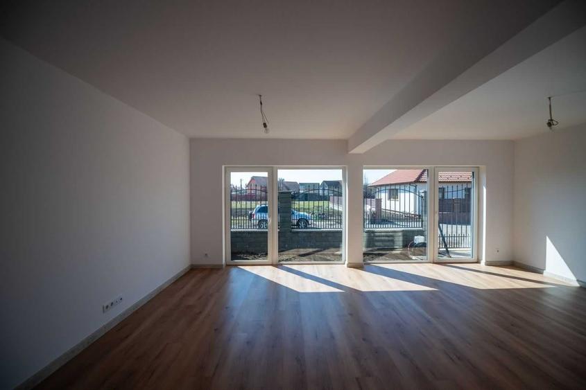 Casă cu 4 camere în Central