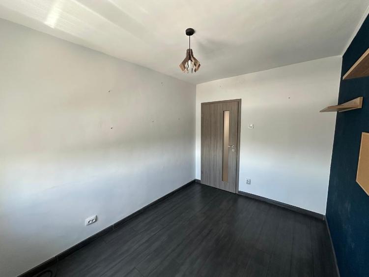 Apartament cu 3 camere decomandat, mobilat în Mănăștur