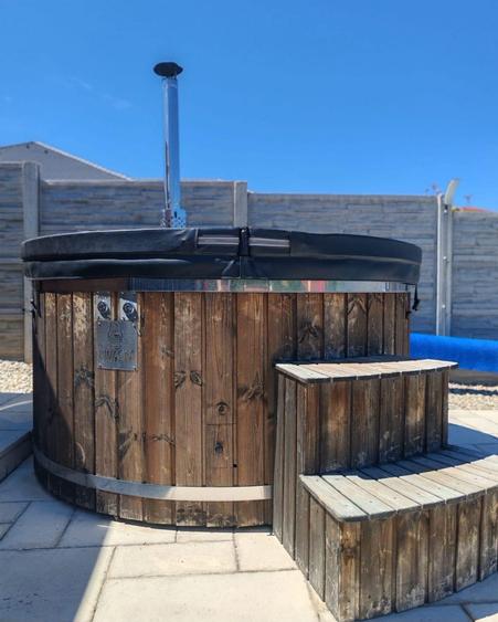 Casă cu 6 camere cu Piscina în Cordău