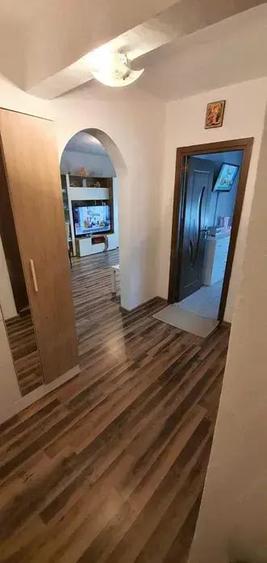 Apartament cu 2 camere decomandat în Dumbrava 2