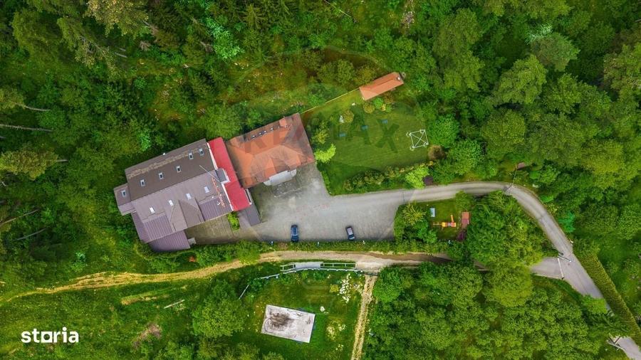 Spațiu comercial, de 2,000 mp, în Central