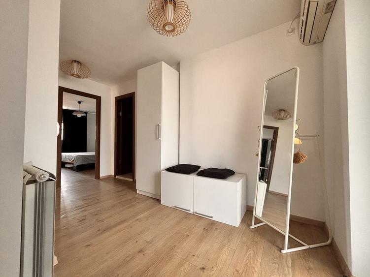 Apartament cu 3 camere semidecomandat în Alba Iulia