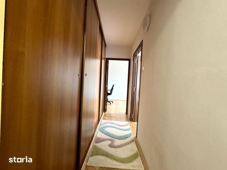 Apartament cu 3 camere decomandat în Plopilor