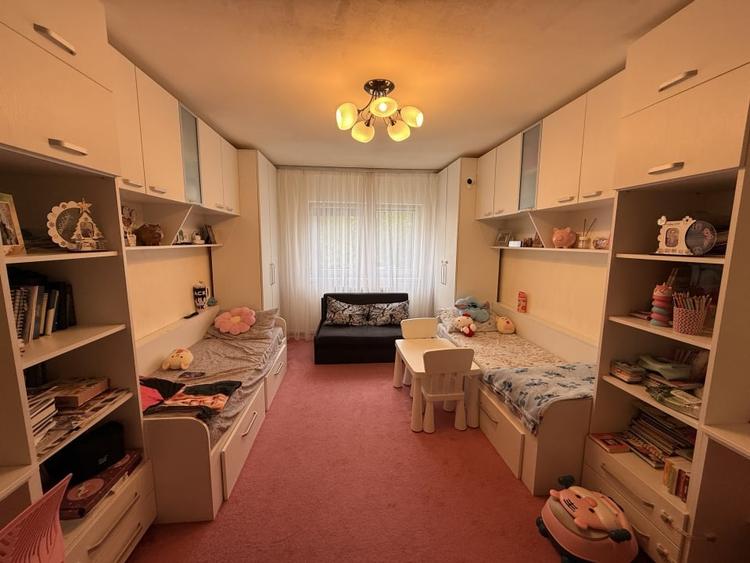 Apartament cu 2 camere decomandat, mobilat în Cetate