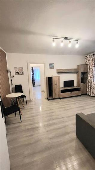 Apartament cu 2 camere semidecomandat, mobilat în Astra