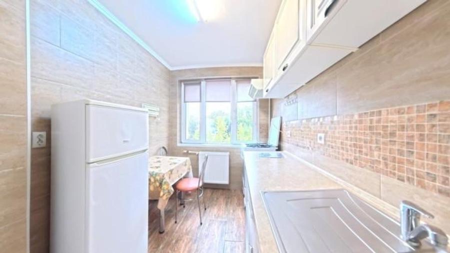 Apartament cu 2 camere decomandat, mobilat în Baba Novac