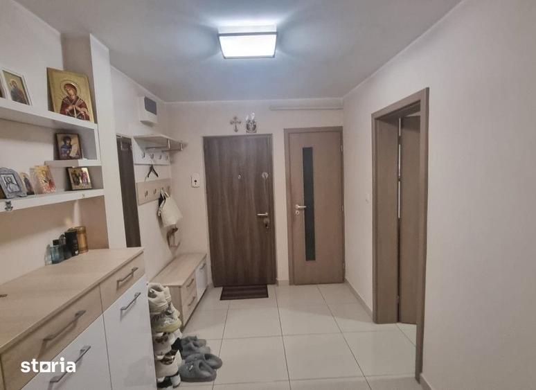 Apartament cu 4 camere în Nicolina