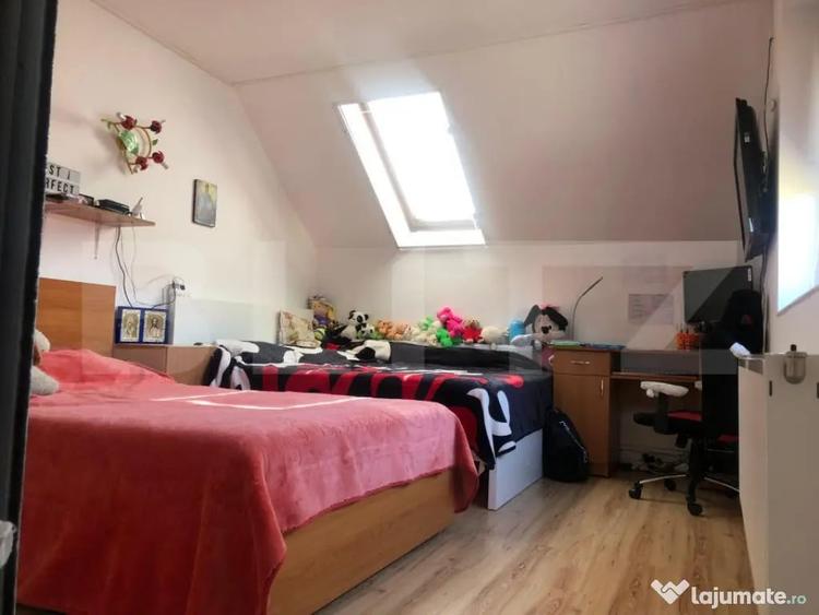 Casă cu 4 camere cu Teren 200 Mp în Independenței