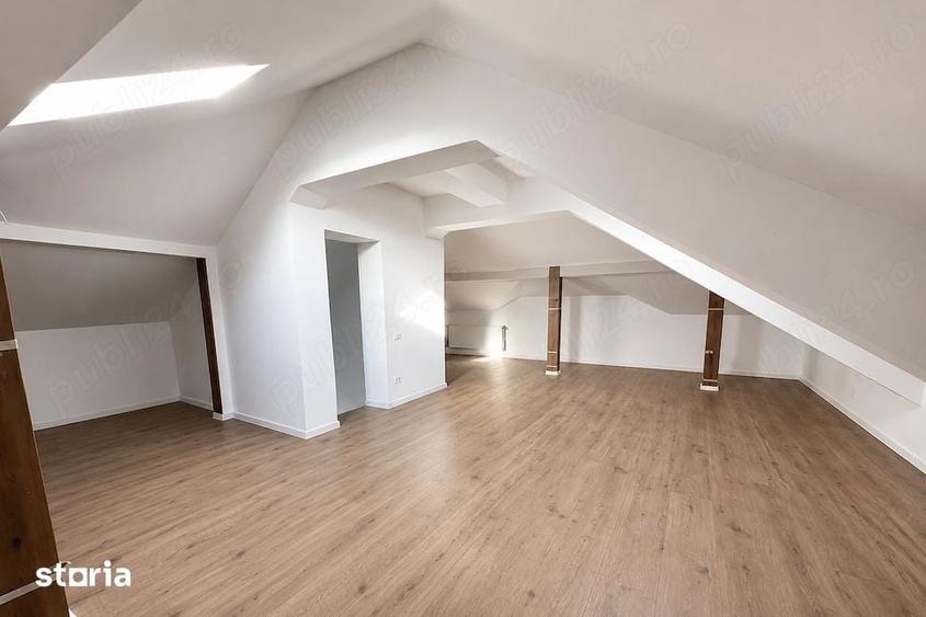 Casă cu 5 camere cu Teren 408 Mp în Odăi