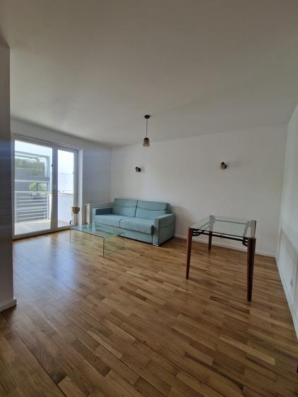 Apartament cu 3 camere decomandat în Arcul de Triumf