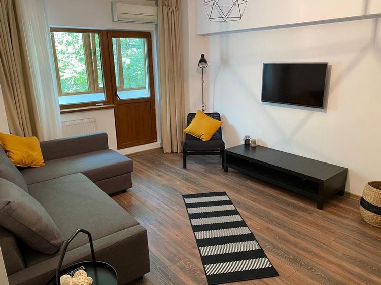 Apartament cu 2 camere semidecomandat în Panduri