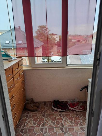 Apartament cu 2 camere nedecomandat în 14 Mai