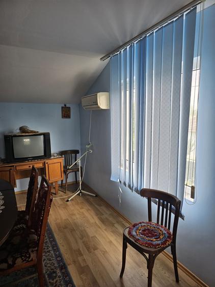 Casă cu 4 camere în Vârtoape