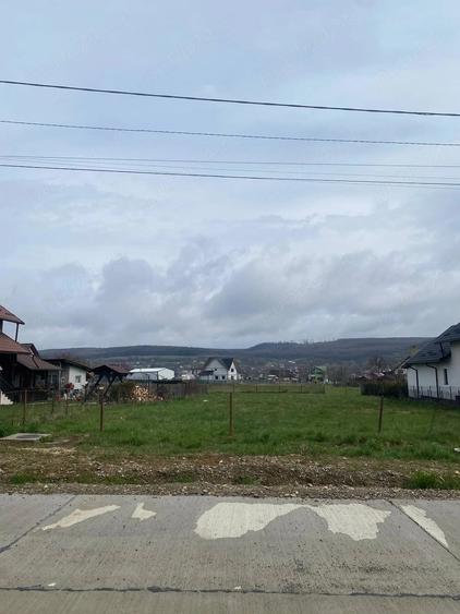 Teren de 1000 mp, în Dărmănești