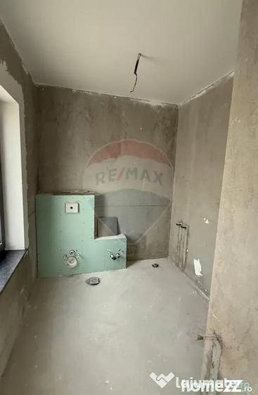 Casă cu 4 camere cu Teren 330 Mp în Obor