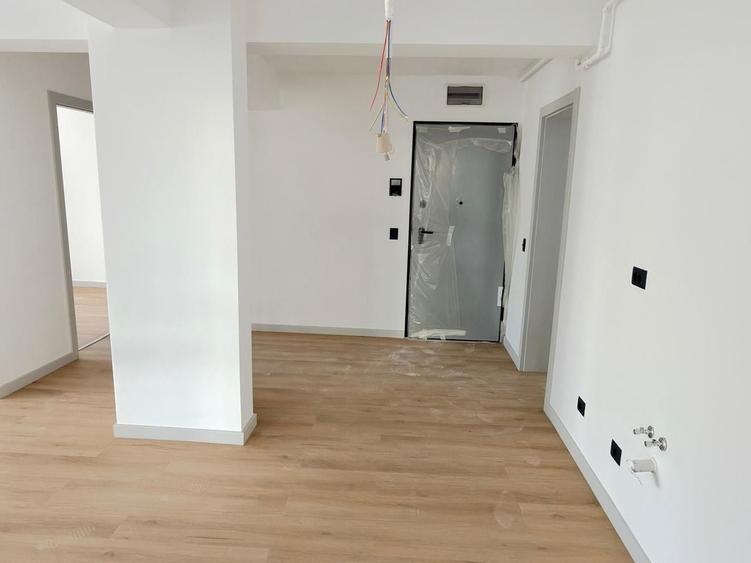 Apartament cu 2 camere decomandat în Lipovei