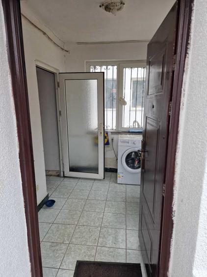 Casă cu 4 camere în Exterior Vest