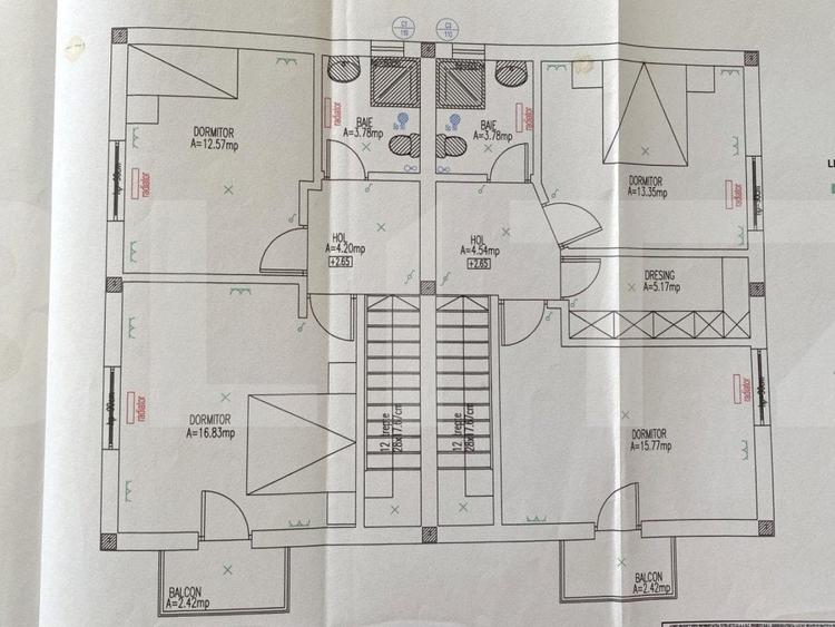 Casă individuală cu 6 camere cu Canalizare în Chinteni
