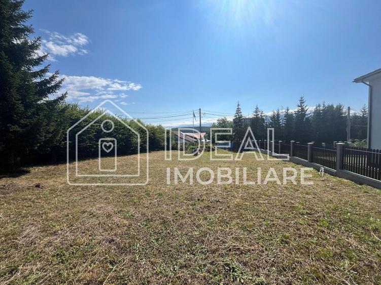 Teren Construcții intravilan de 650 mp, în Sadu
