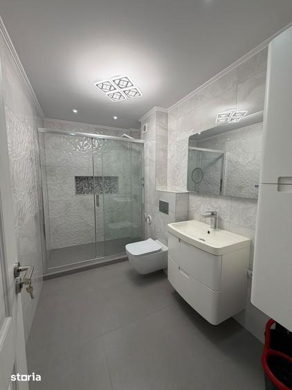 Apartament cu 3 camere în Florești