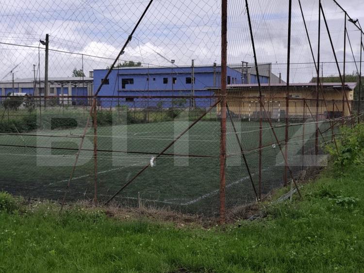 Casă individuală cu 6 camere cu Canalizare în Tinca
