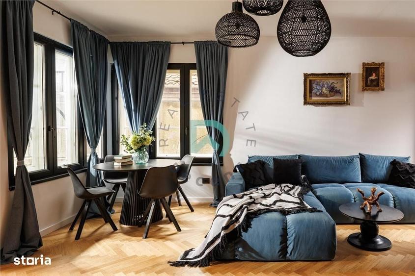 Apartament cu 4 camere decomandat în Centrul Istoric