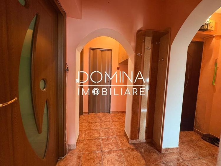 Apartament cu 3 camere decomandat, mobilat în 9 Mai