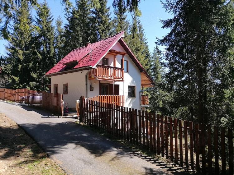 Casă cu 4 camere cu Teren 800 Mp în Exterior Vest