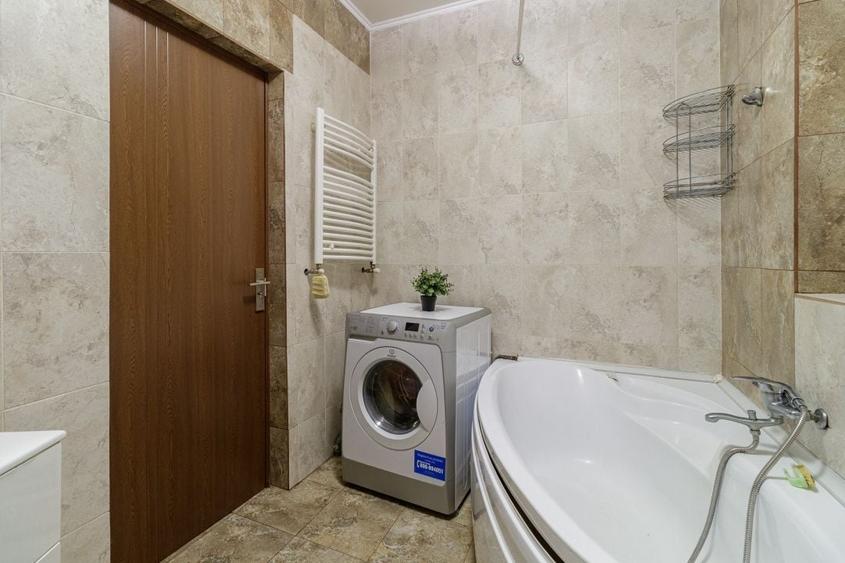 Apartament cu 3 camere decomandat, mobilat în Unirii