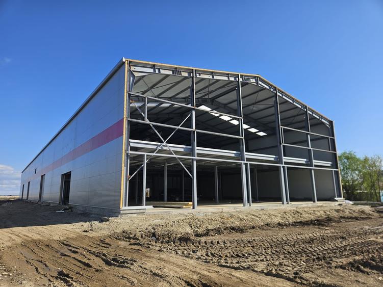 Spațiu industrial, de 1,170 mp, în Central