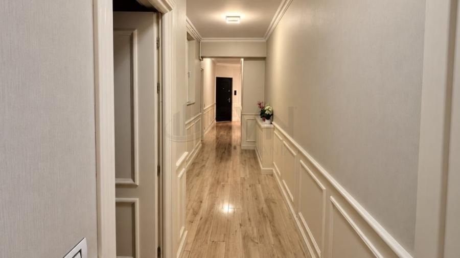 Apartament cu 4 camere decomandat, mobilat în Bucureștii Noi