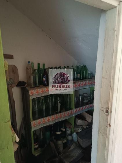 Casă cu 6 camere cu Canalizare în Sud