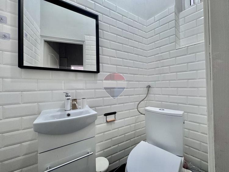 Spațiu comercial, de 75.620002746582 mp, în Ultracentral