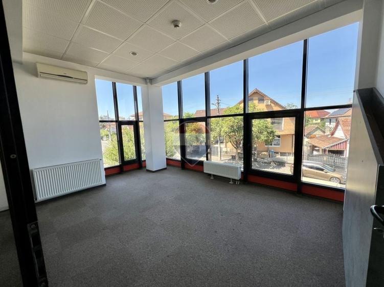 Birou, de 291 mp, în Cedonia