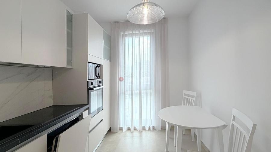 Apartament cu 2 camere decomandat, mobilat în Răcădău