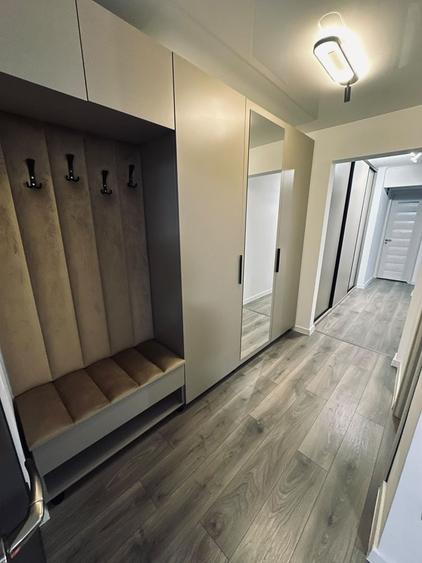 Apartament cu 3 camere decomandat în Sud