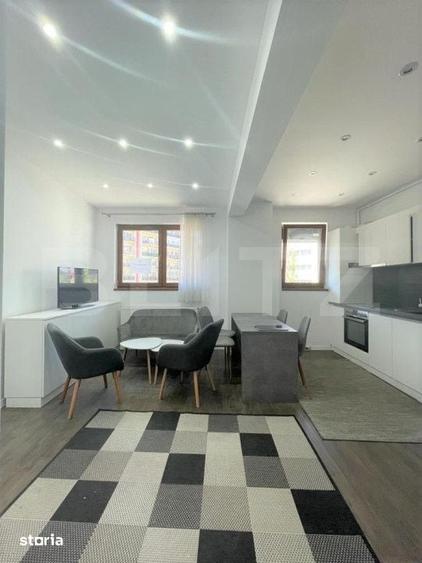 Apartament cu 3 camere semidecomandat în Andrei Mureșanu
