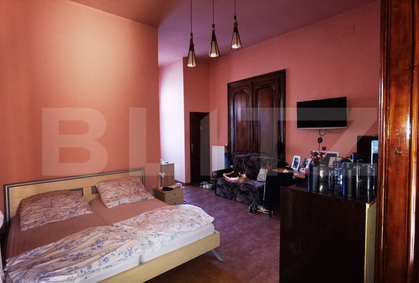 Apartament cu 4 camere semidecomandat, mobilat în Traian