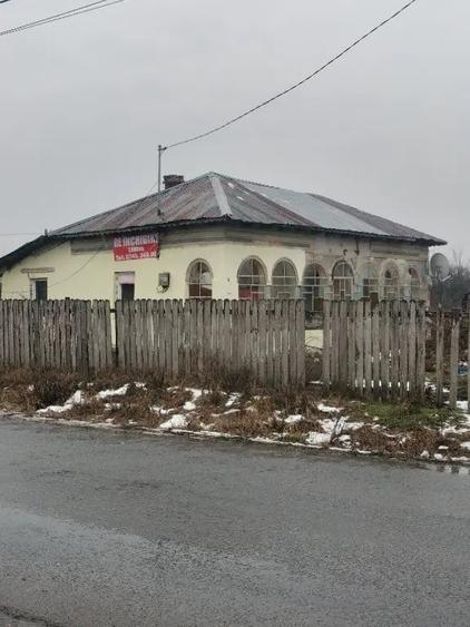 Teren de 2000 mp, în Central