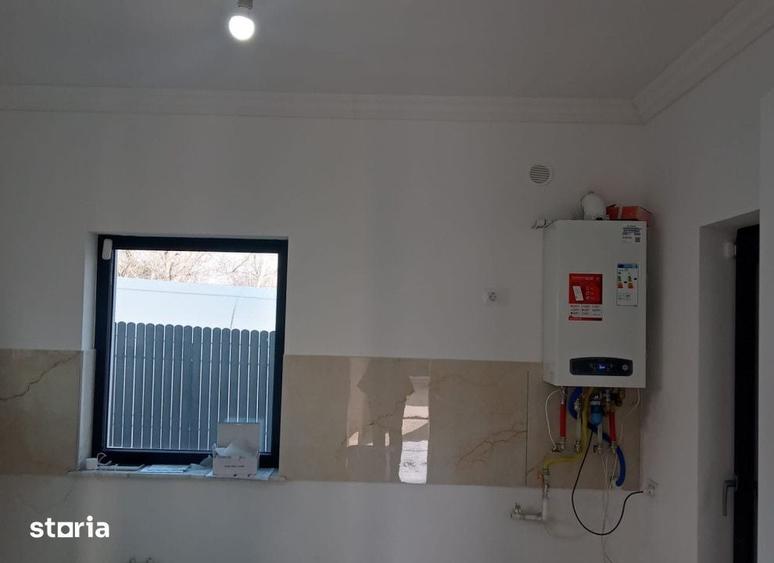 Casă cu 4 camere cu Teren 400 Mp în Miroslava