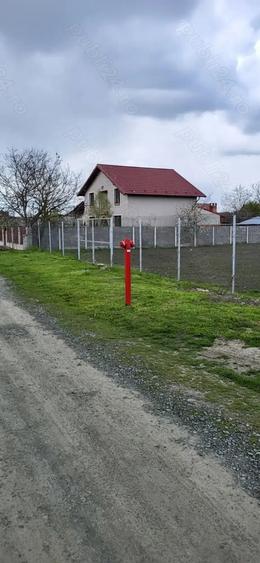 Teren de 750 mp, în Central
